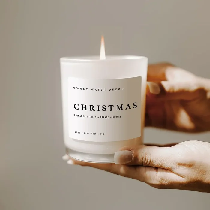 Christmas Soy Candle – White Jar – 11 oz – Decor Steals