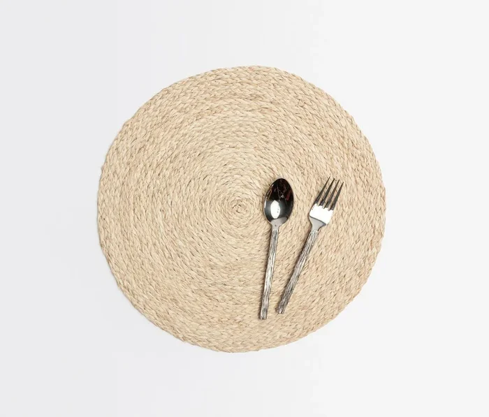 Zoey Bleached Round Placemat, Set of 4